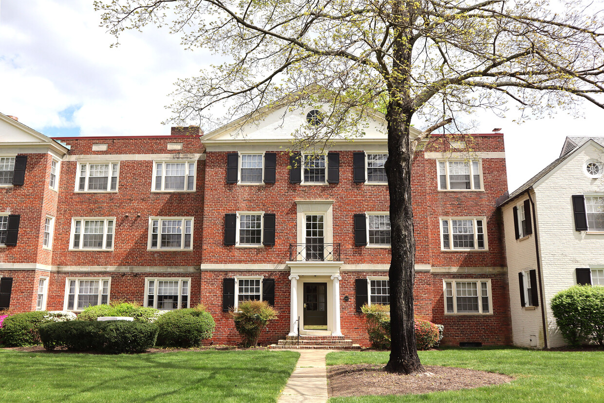 Photo - 45 E Lock Ln (Richmond, VA)