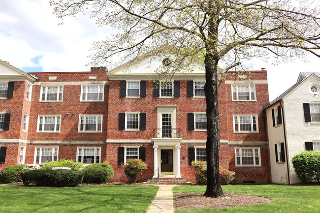 Photo - 45 E Lock Ln Townhome