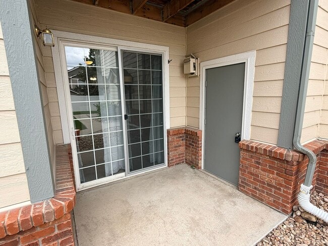 Photo - Updated 2-Bedroom Condo with Attached Garage and Pool Access Unidad 603