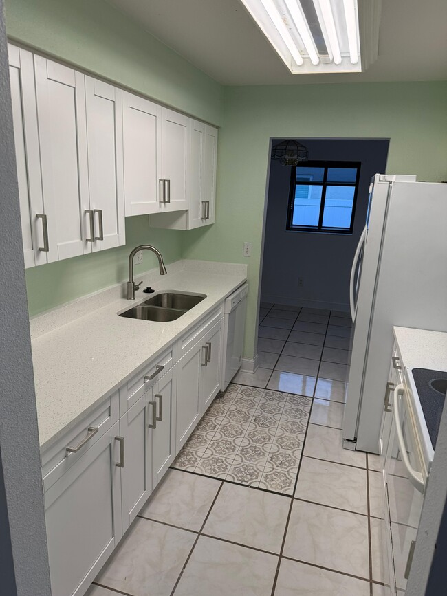 Photo - 6925 Orkney Ave N