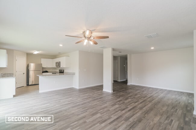Photo - 6690 N Roland Dr