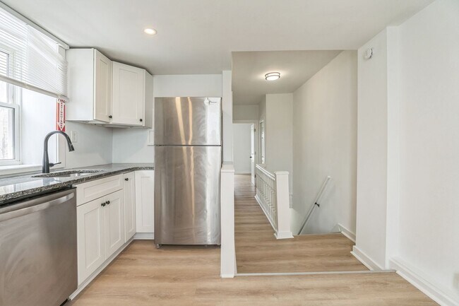 Photo - 5536 Chester Ave Unit 3