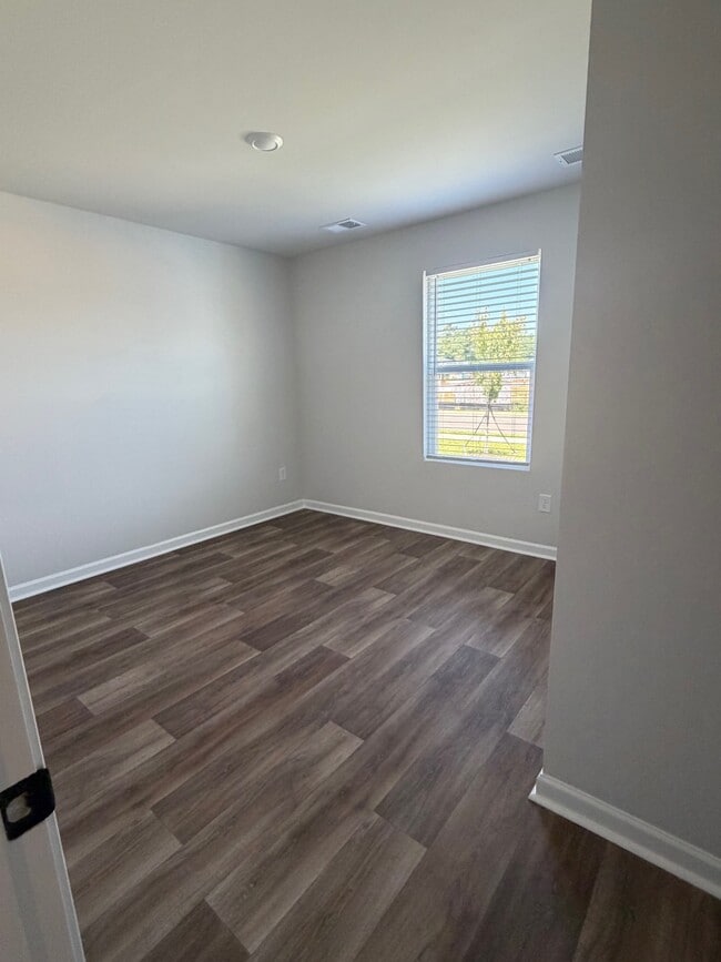 Photo - 578 Cambria Dr