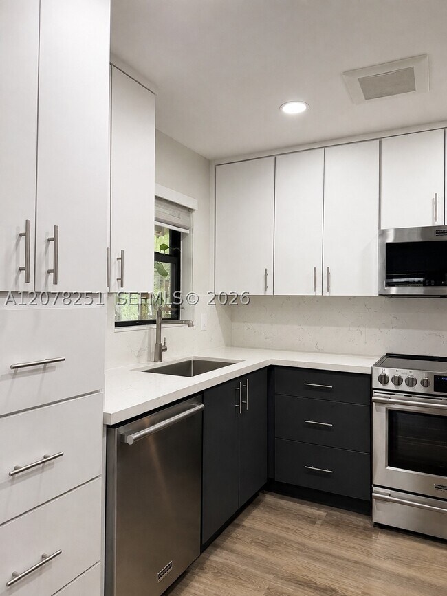 Photo - 3295 Cocoplum Cir Unit 3323