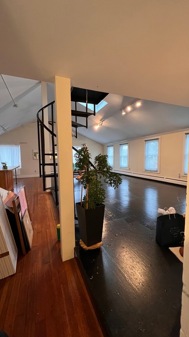 Photo - 146 Broadway Unit 1