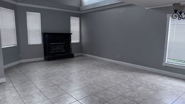 2645 River Ridge Dr