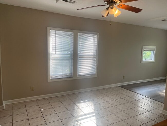 Photo - 855 Jefferson Ave Unit Up