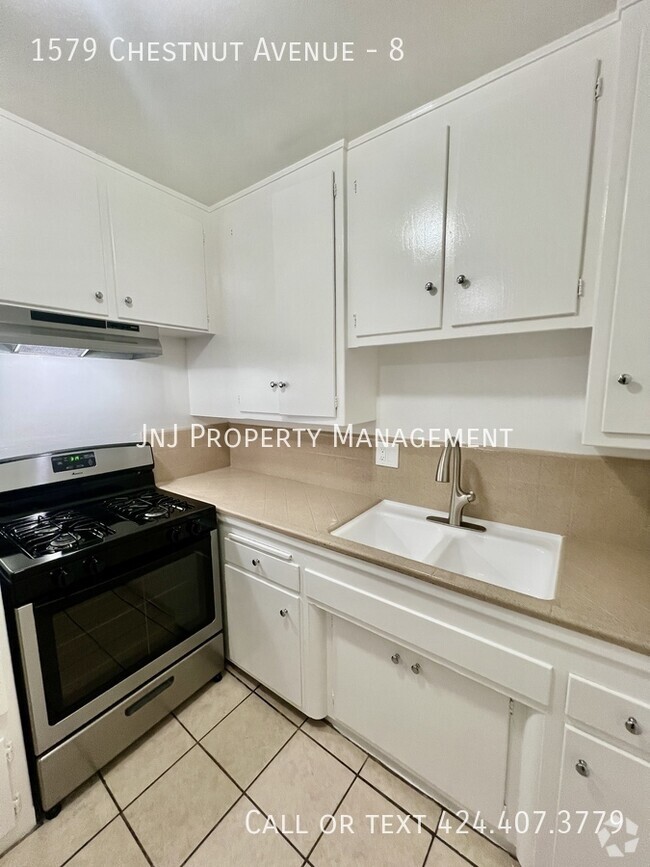 Building Photo - 1 Bedroom 1 Bathroom Apartment in Long Bea... Unit 8