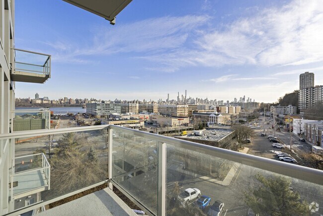 Building Photo - 143 Old River Rd Unit 606 Rental