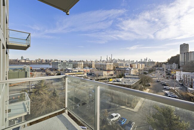 Photo - 143 Old River Rd Unidad 606 Rental