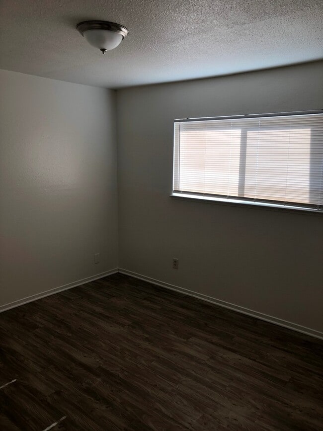 Photo - 1100 N Mooney Blvd Unit 1104 N. Mooney Blvd