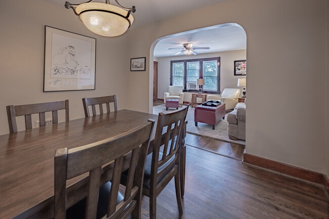 Photo - 118 Nassau Ave Unidad Upper Apartment