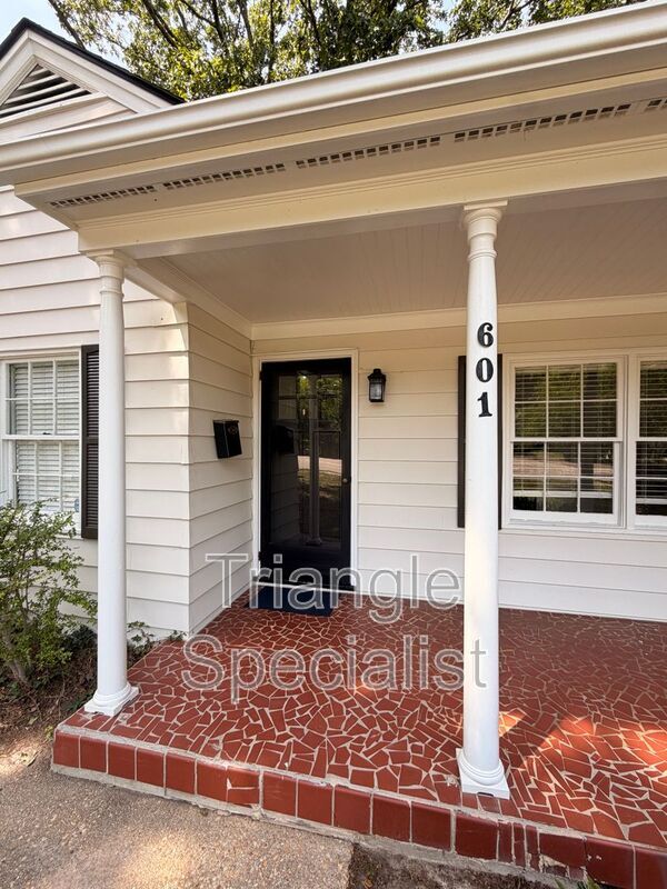 601 Dixie Trail