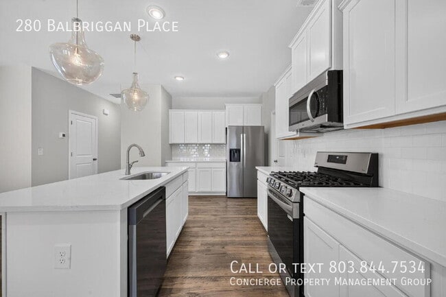 Photo - 280 Balbriggan Pl