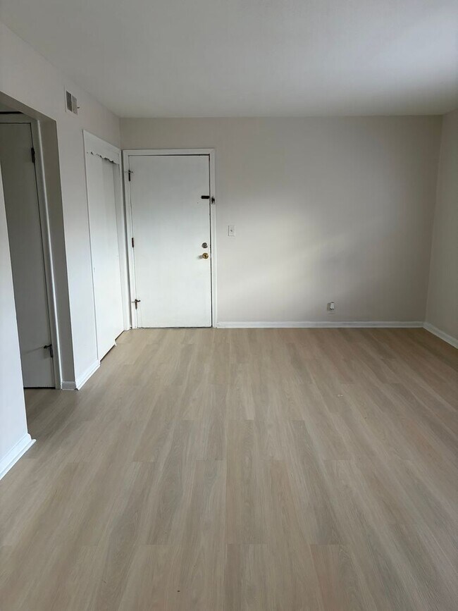 Photo - 1021 Apartments Unit 5