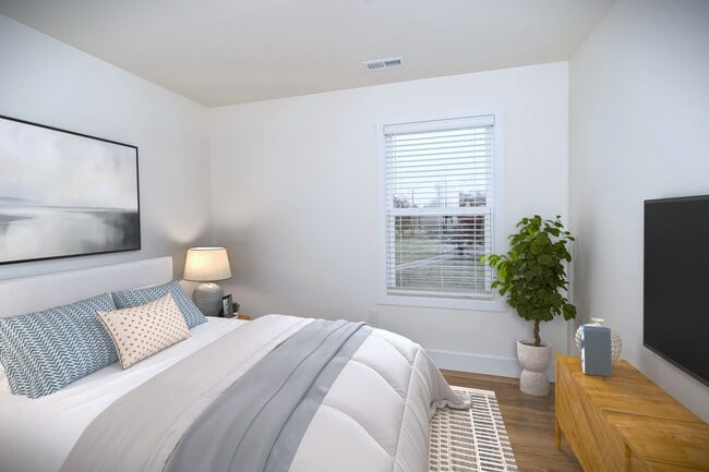 Photo - 2543 Legg Ln