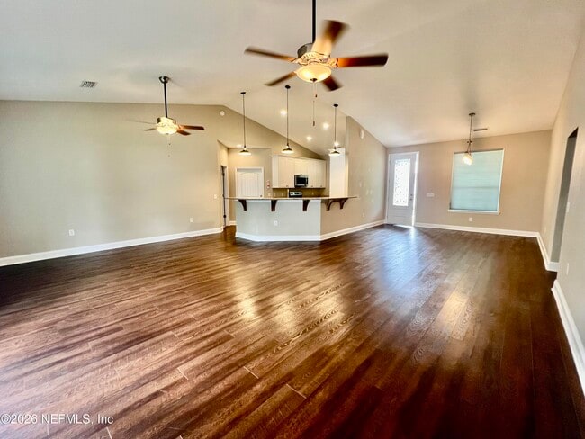 Photo - 133 Homer St