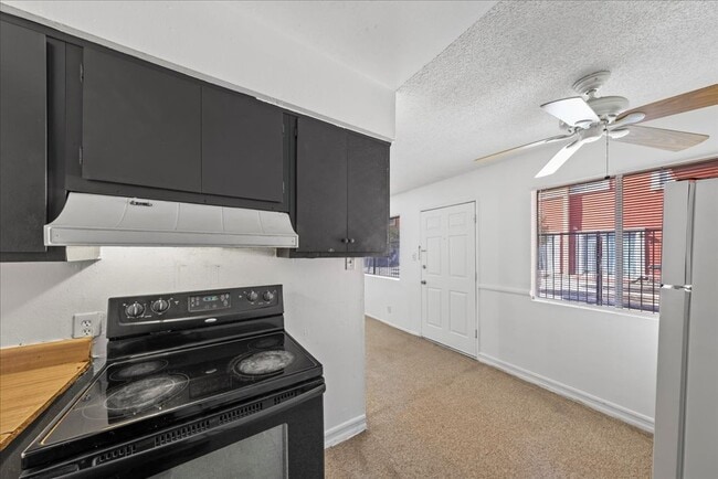 Building Photo - 521 S Maryland Pkwy