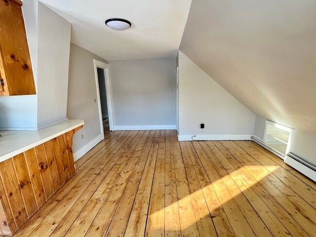 Photo - 50 N Main St Unidad 4