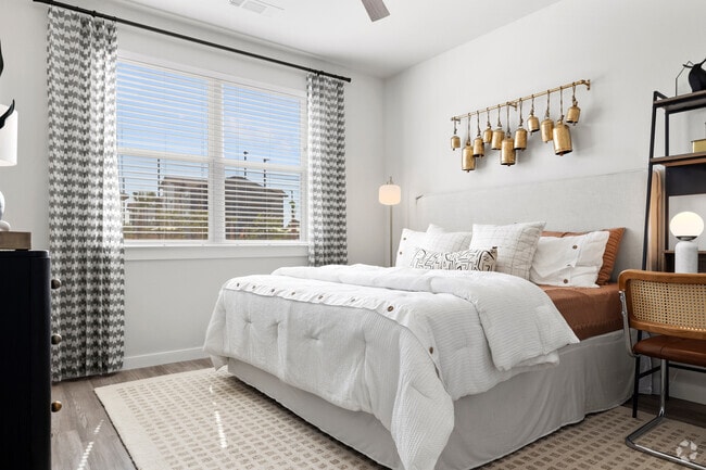 2BR, 2BA - 1,174SF - 2nd Bedroom