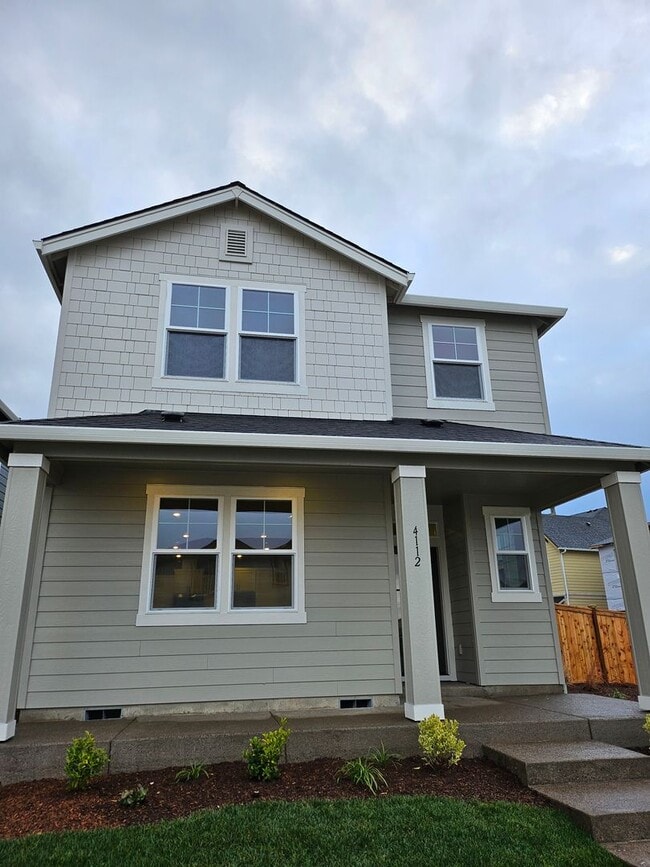 Building Photo - Stunning 4-Bedroom Corner-Lot Home with Expansive Backyard in Reeds Crossing