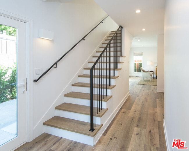 Photo - 502 Huntley Dr