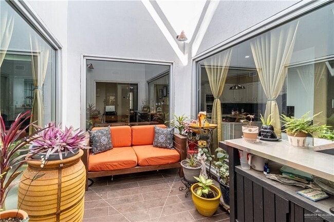 Photo - 19 S Col Rowe Blvd Unit 23