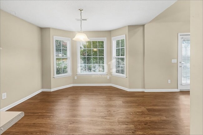 Photo - 1907 Wheatfield Ct