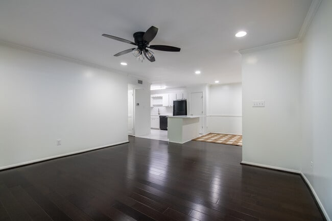 Photo - 1001 Woodland Vlg Unit 1001