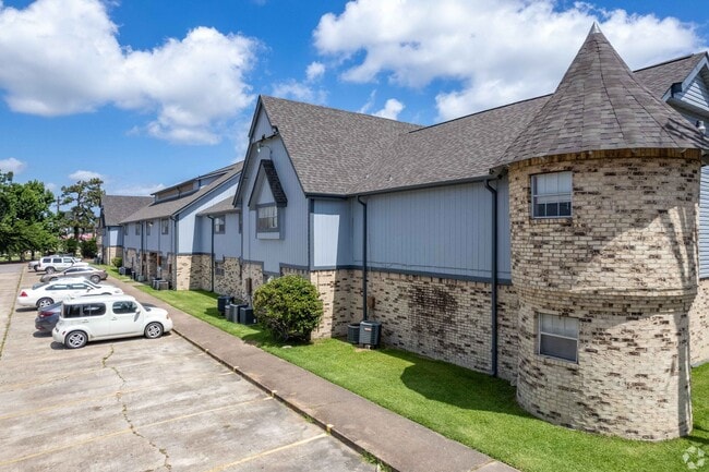 Photo - Sussex Manor Apartments