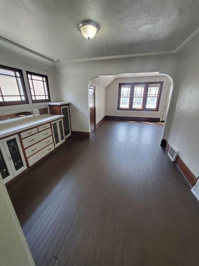 Building Photo - 3710 N 26th St Rental