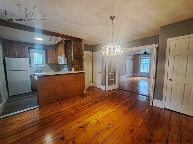 Building Photo - 44 Princeton St Unit 1 Rental