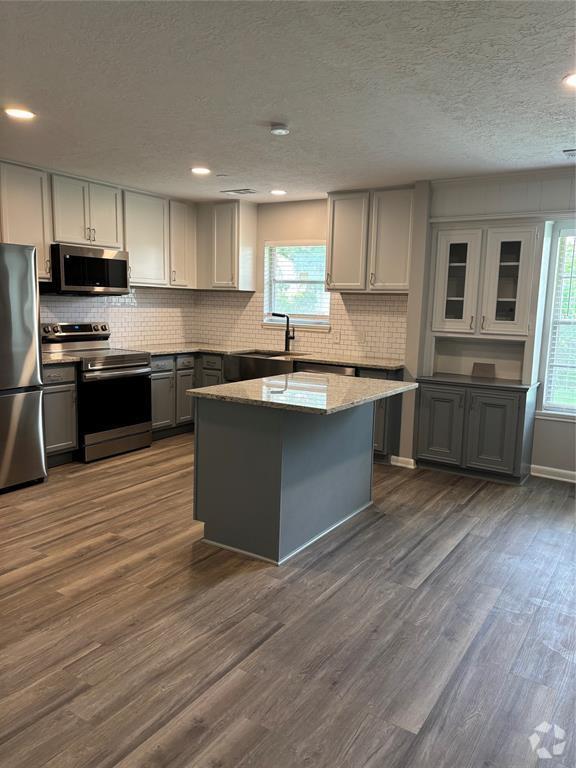 Building Photo - 4254 Albans Rd Rental