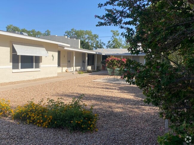 Building Photo - 3629 E Glenrosa Ave Unit 1 Rental