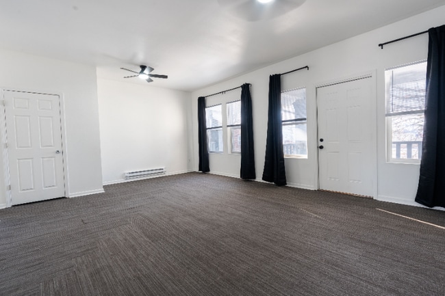 Photo - 1918 W Washington St Unit T2