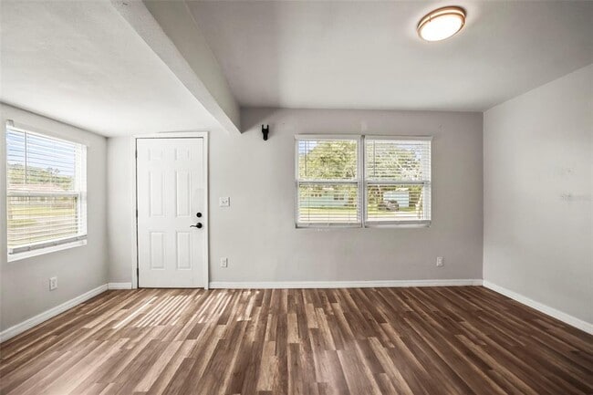 Photo - 2601 16th Ave N