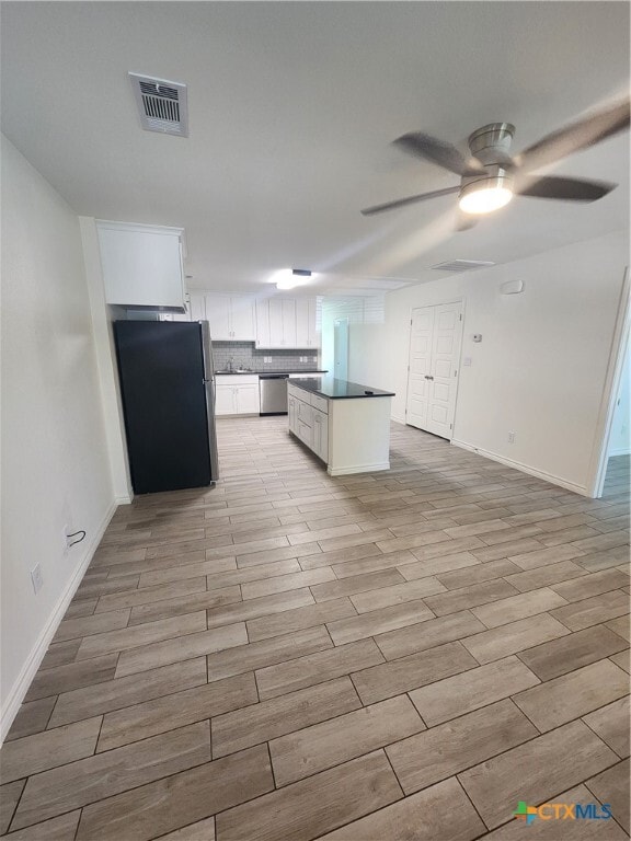 Photo - 907 E 3rd St Casa Adosada