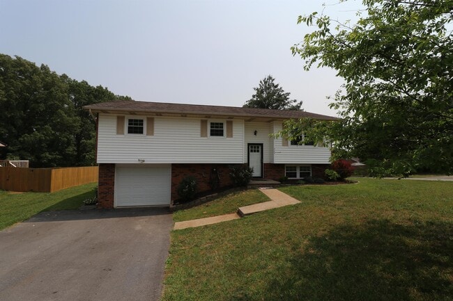 Photo - 937 Ragle St