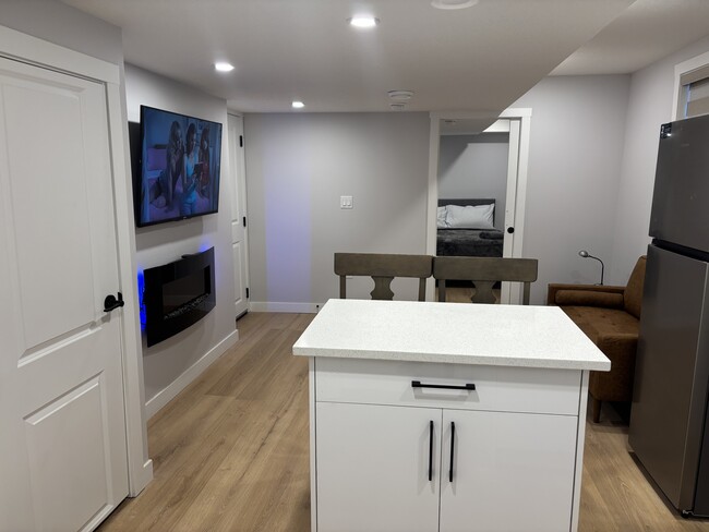 Photo - 131 Templeby Pl NE