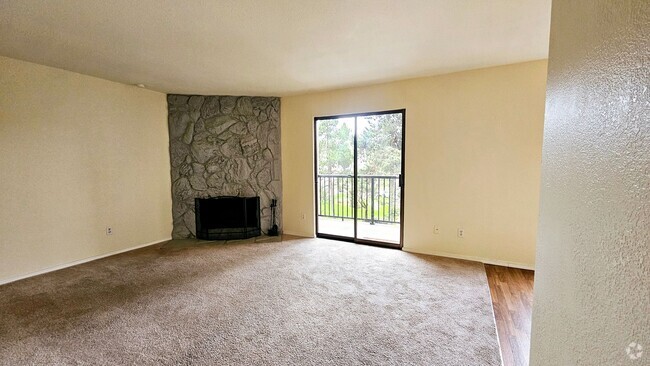 Building Photo - Affordable Living at Kingsgate Ridge – Whe... Rental