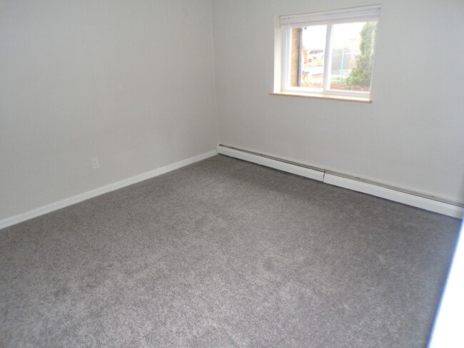 Photo - Oak Manor Apartments