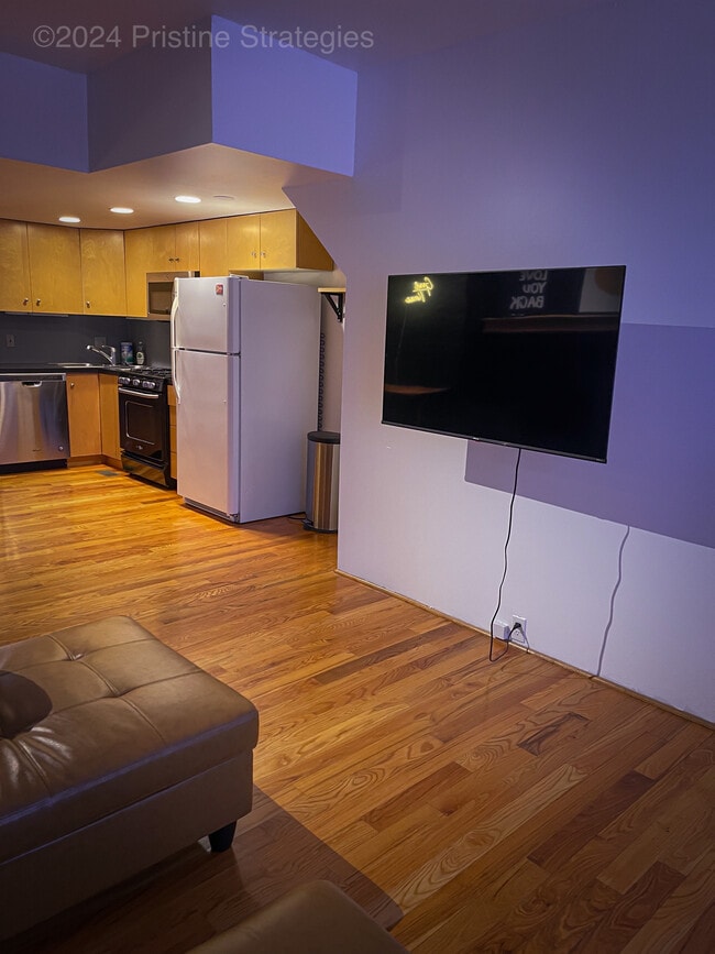 Photo - 8 N Boyle Ave