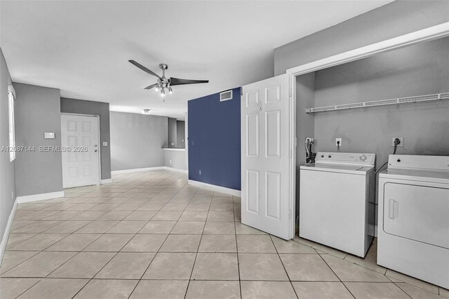 Photo - 2881 N Oakland Forest Dr Unit 113