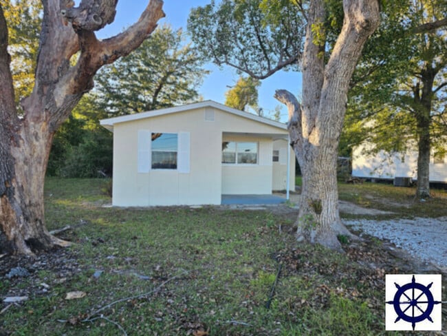 Photo - 257 Nelle Ave