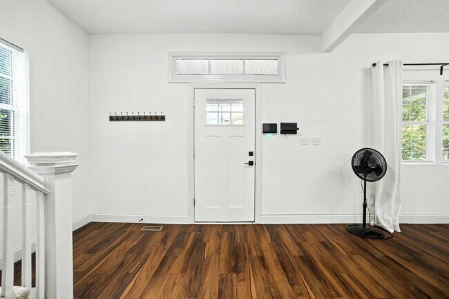 Photo - 530 Maryland Ave