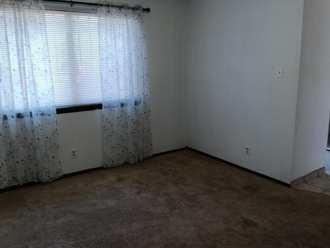 Photo - 2313 Raymac Rd SW