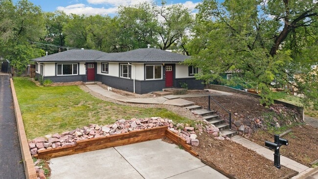 Photo - 405 Wilhelmia Ave