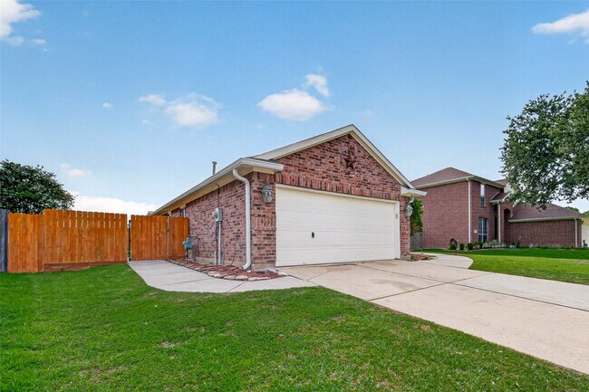 Photo - 23914 Glengate Dr