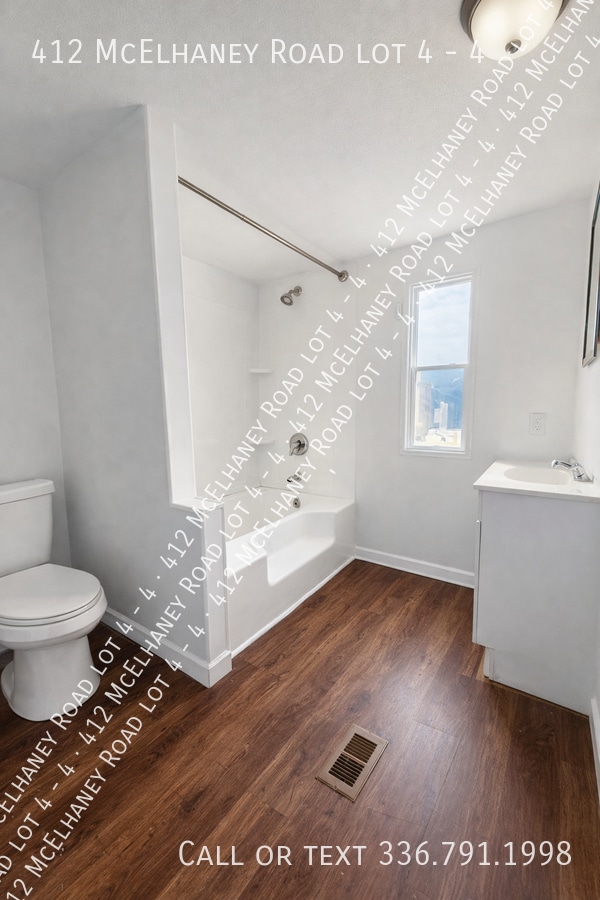 Photo - 412 McElhaney Rd