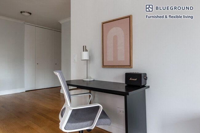 Photo - 235 W 48th St Unit FL34-ID1351